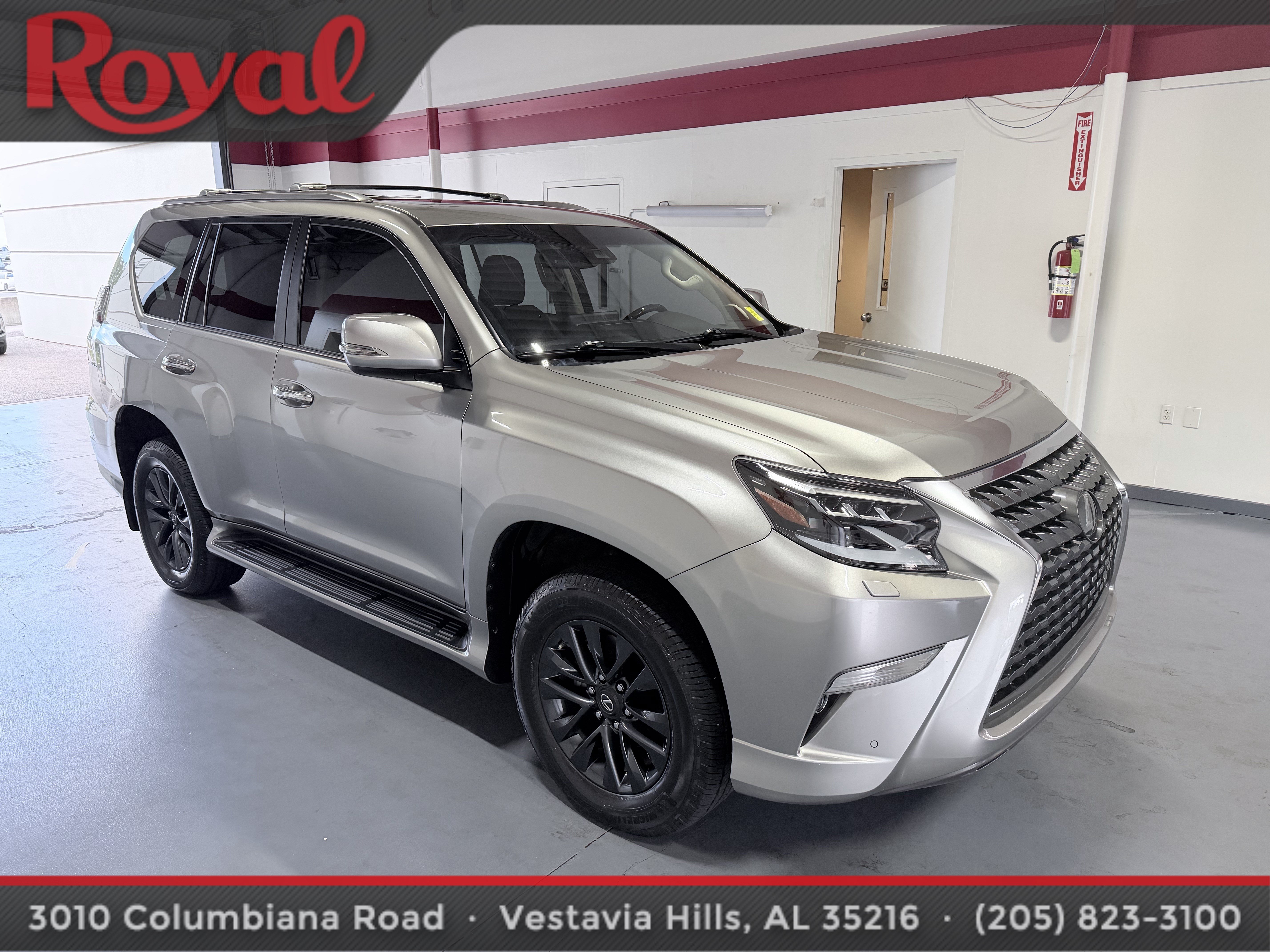 Used 2023 Lexus GX 460 Premium w/ Premium Package AWD/4WD image 3