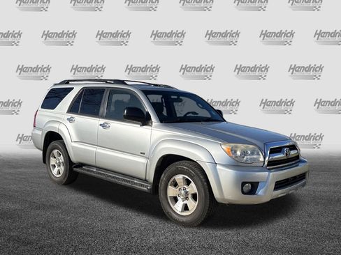 Used 2007 Toyota 4Runner SR5 image 2