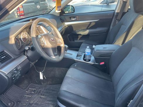 Used 2014 Subaru Outback 2.5i Premium AWD/4WD image 12