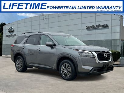 Used 2025 Nissan Pathfinder SV