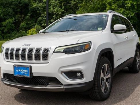 Used 2019 Jeep Cherokee Limited AWD/4WD image 2