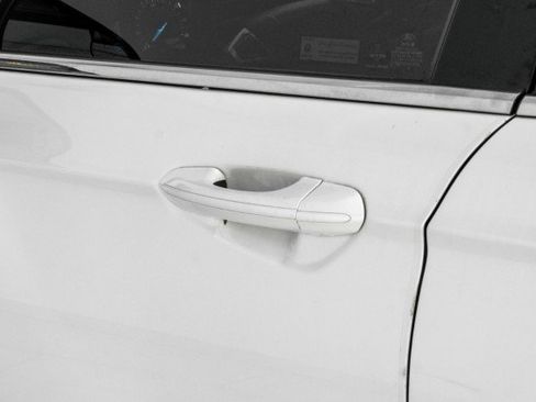 Used 2018 Ford Fusion SE w/ Equipment Group 201A FWD image 37