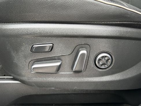 Used 2023 Hyundai Palisade Limited AWD/4WD image 17