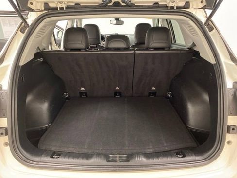 Used 2019 Jeep Compass Limited AWD/4WD image 23