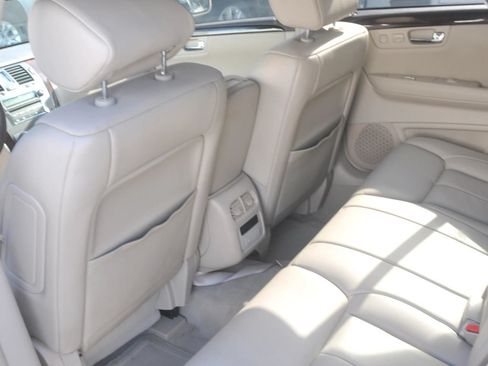 Used 2008 Cadillac DTS FWD image 34