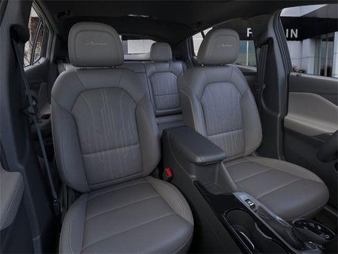 New 2026 Buick Envista Avenir image 16