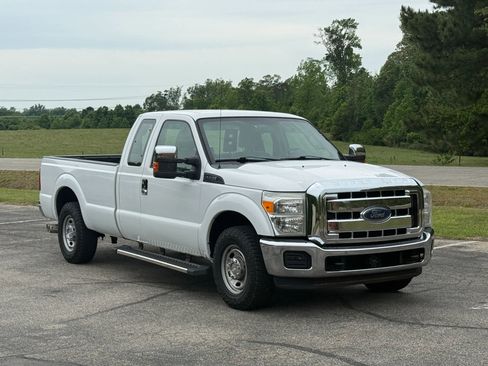 Used 2013 Ford F250 XL w/ PWR Equipment Group RWD image 1