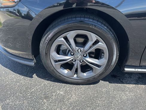 Certified 2023 Honda Accord EX image 11