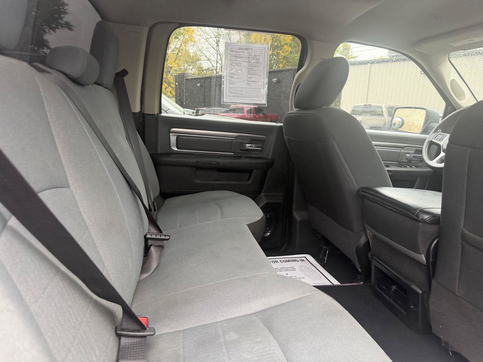 Used 2021 RAM 1500 Classic SLT AWD/4WD image 9
