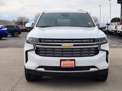 Used 2024 Chevrolet Suburban Premier AWD/4WD image 6
