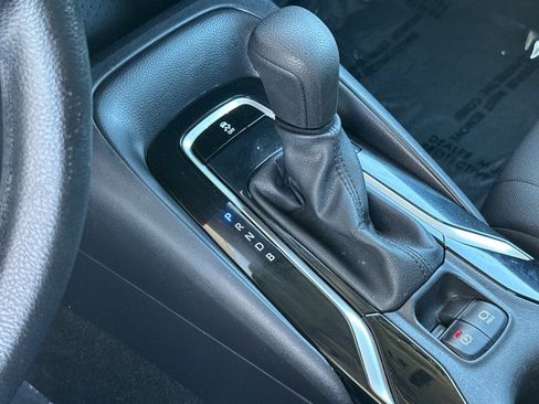 Used 2022 Toyota Corolla LE image 19