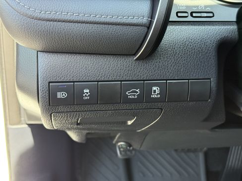 Certified 2023 Toyota Camry SE w/ Protection Package (Q2) (TMS) FWD image 25
