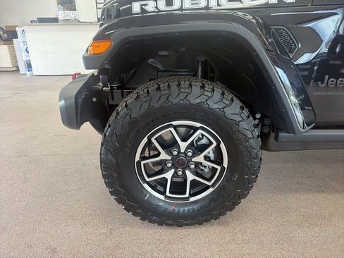 New 2026 Jeep Wrangler Unlimited Rubicon AWD/4WD image 4