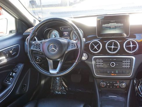 Used 2016 Mercedes-Benz GLA 250 image 40