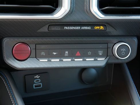 Used 2025 Ford Mustang GT Premium image 24