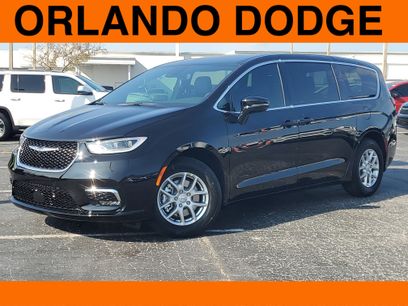 New 2026 Chrysler Pacifica Select