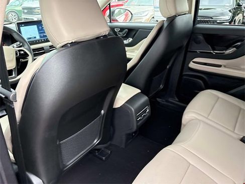 New 2025 Lincoln Corsair Grand Touring image 17