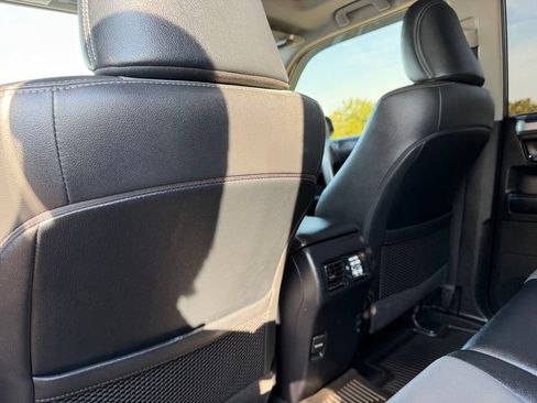 Used 2019 Toyota 4Runner SR5 Premium AWD/4WD image 29