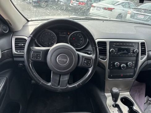 Used 2012 Jeep Grand Cherokee Laredo w/ Laredo E Group image 13