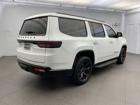 New 2025 Jeep Wagoneer Series II image 4