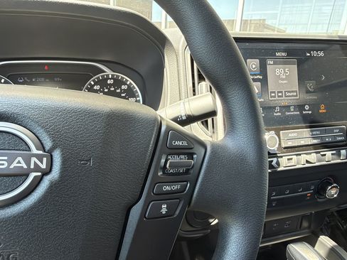 Used 2025 Nissan Frontier SV RWD image 31