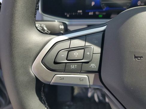 New 2026 Volkswagen Taos SE FWD image 18