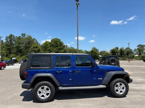 Used 2019 Jeep Wrangler Unlimited Sport S AWD/4WD image 6