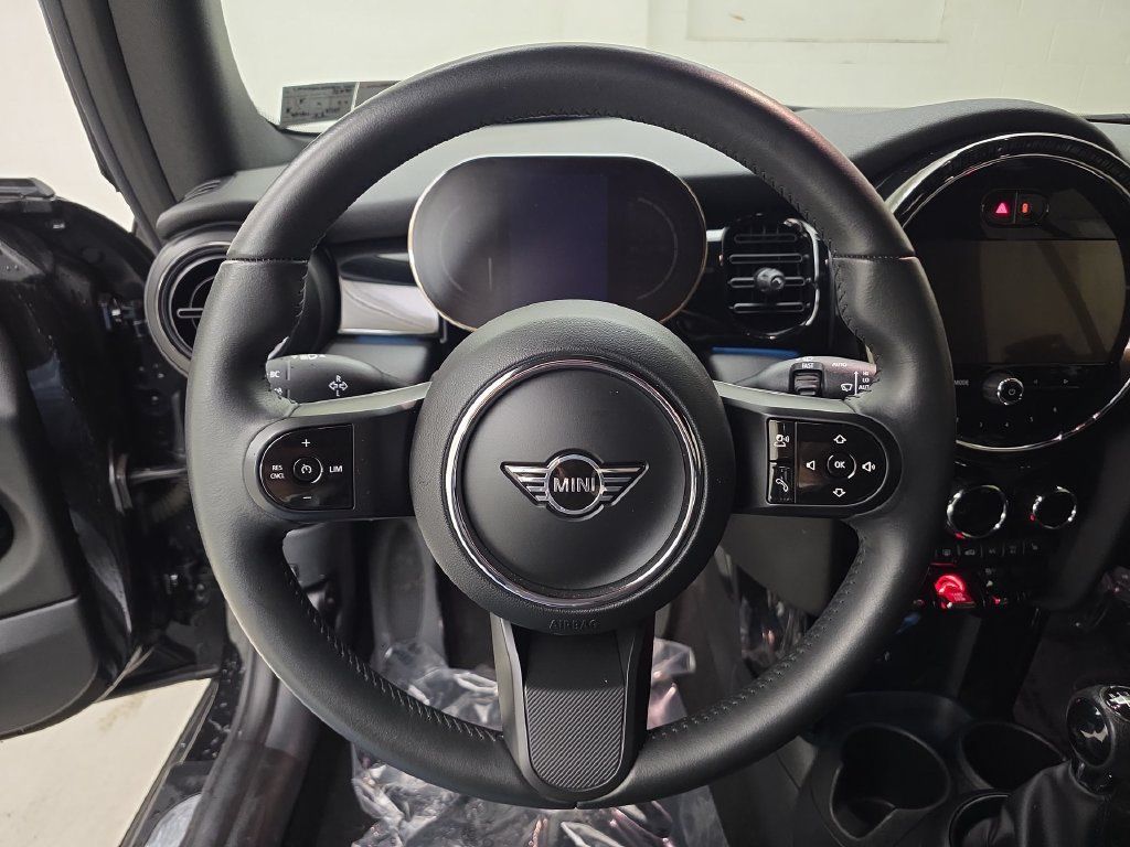Used 2022 MINI Cooper Convertible FWD image 16