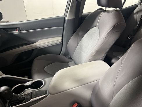 Used 2023 Toyota Camry LE image 25