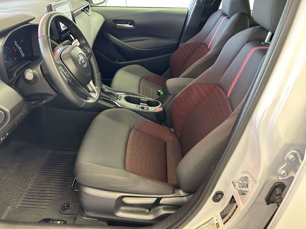 Used 2026 Toyota Corolla SE FWD image 15