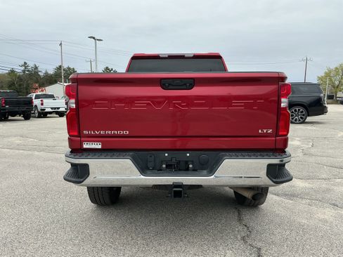 Certified 2022 Chevrolet Silverado 2500 LTZ w/ Z71 Off-Road Package AWD/4WD image 4