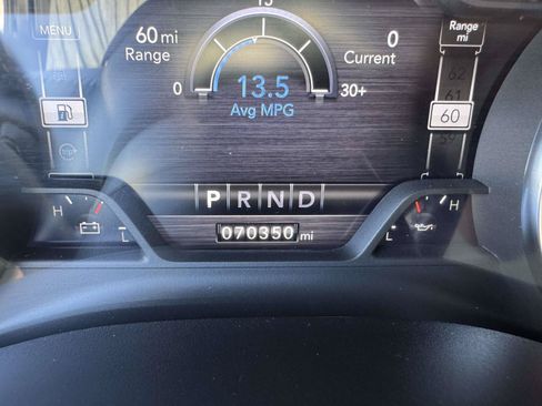 Used 2022 RAM 1500 Big Horn AWD/4WD image 30