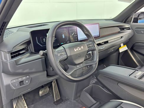 Used 2024 Kia EV9 GT-Line image 14