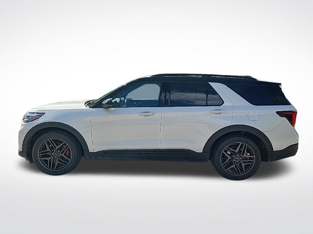 Used 2025 Ford Explorer ST RWD image 8