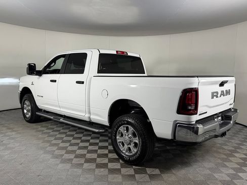 Used 2026 RAM 2500 Big Horn AWD/4WD image 8