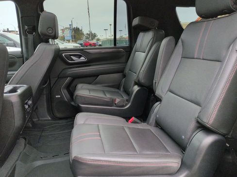 Used 2022 Chevrolet Suburban RST w/ Luxury Package AWD/4WD image 27