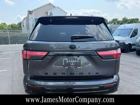 Used 2026 Toyota Sequoia Platinum w/ Tow Technology Package AWD/4WD image 7