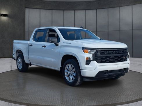 Used 2024 Chevrolet Silverado 1500 Custom image 8