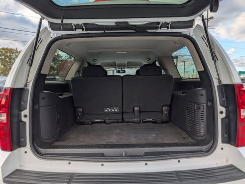 Used 2014 Chevrolet Suburban LS w/ All-Star Edition image 25