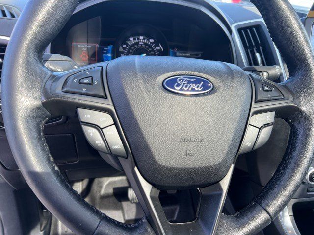 Used 2022 Ford Edge Titanium AWD/4WD image 13