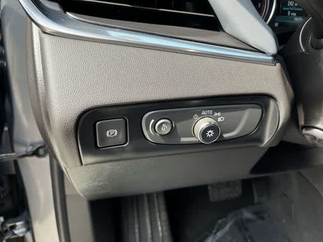 Used 2018 Buick Enclave Premium w/ Trailering Package AWD/4WD image 36