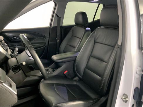 Used 2024 GMC Terrain SLT AWD/4WD image 22