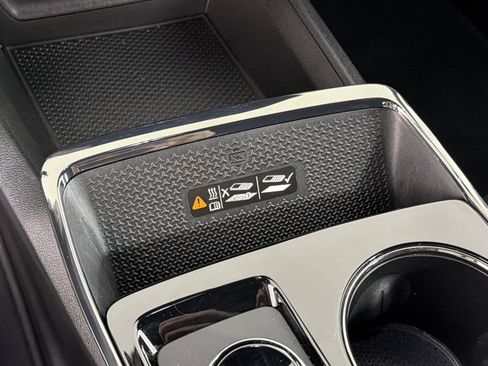 Certified 2026 Chevrolet Equinox RS FWD image 33