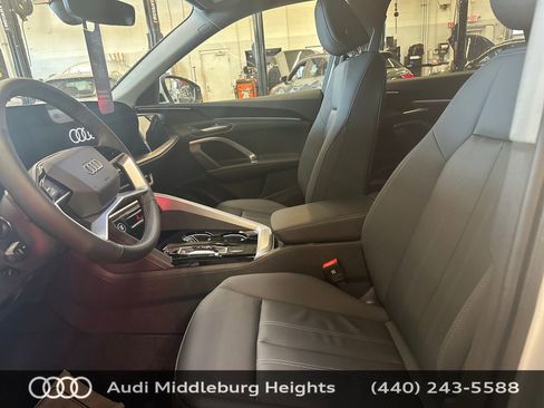 New 2025 Audi Q5 Premium image 10