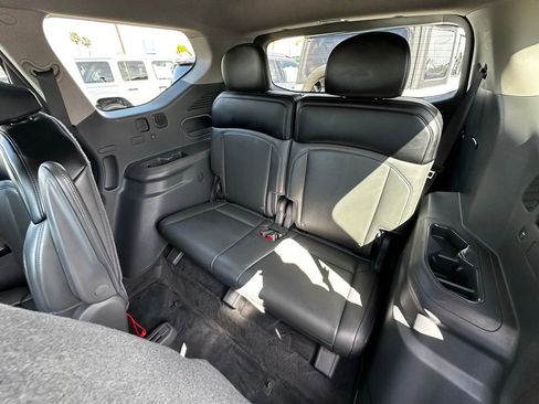 Used 2024 Kia EV9 Light Long Range RWD image 18