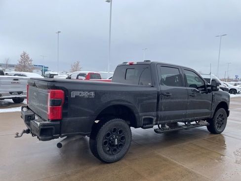 Used 2024 Ford F250 Lariat w/ Black Appearance Package image 3