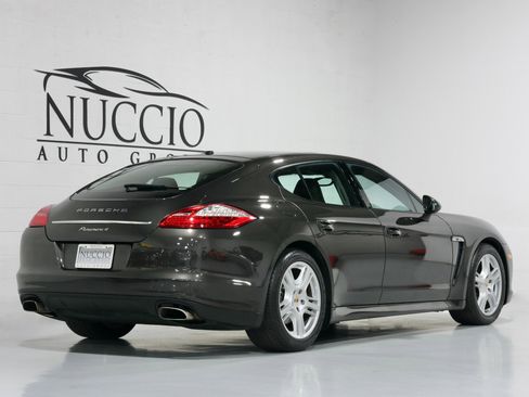 Used 2011 Porsche Panamera image 35
