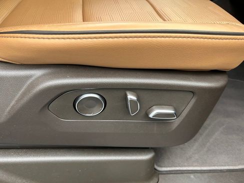 Used 2025 Cadillac Escalade ESV Premium Luxury w/ Touring Package image 58