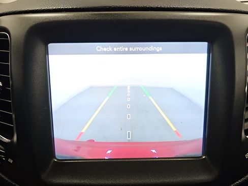 Used 2019 Jeep Compass Trailhawk AWD/4WD image 26