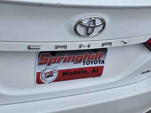 Used 2020 Toyota Camry SE image 24